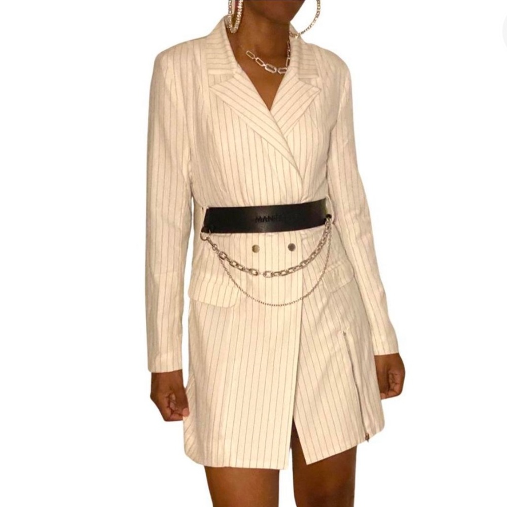 Maniere DuVoir pin striped blazer dress. Size 8 w/ 
 belt.